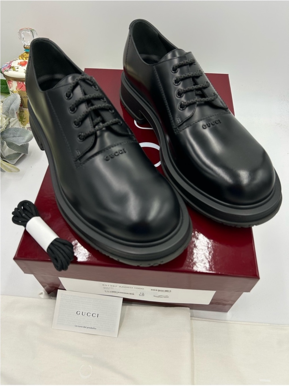 Men’s Gucci, leather lace up derby shoes size 12 fits 13 US made in Italy